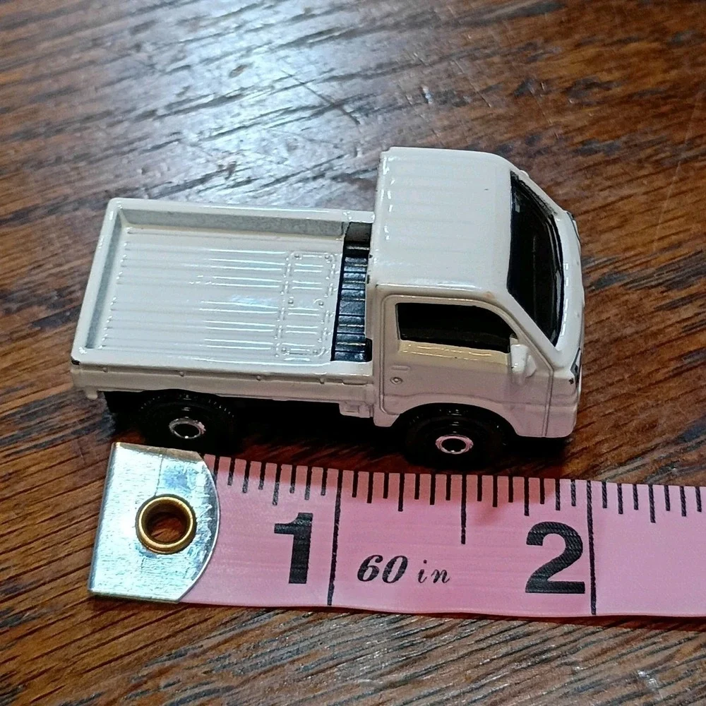 BOLD & DURABLE 2018 PEARL WHITE TRANSPORTATION/TRUCK MB MATTEL, 2